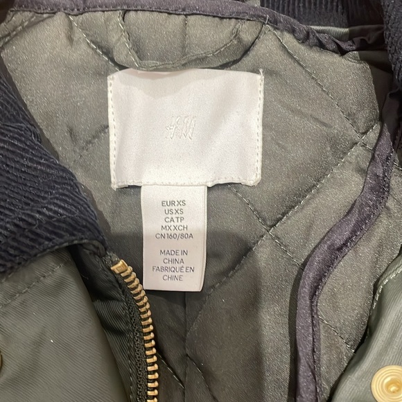 H&M Barn Jacket with corduroy collar and cuffs size xs - Picture 2 of 4